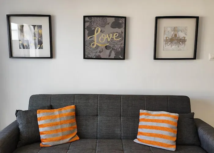 Unlock The Island - Local Insights For Your Λάρνακα