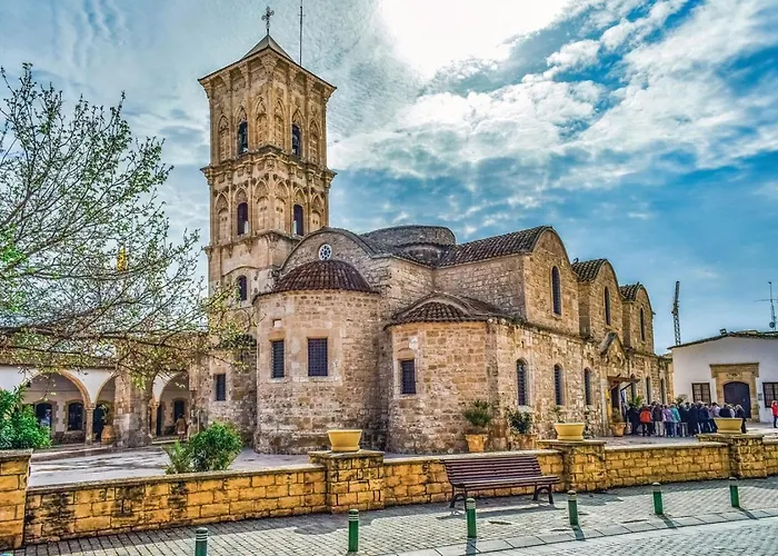 Unlock The Island - Local Insights For Your *